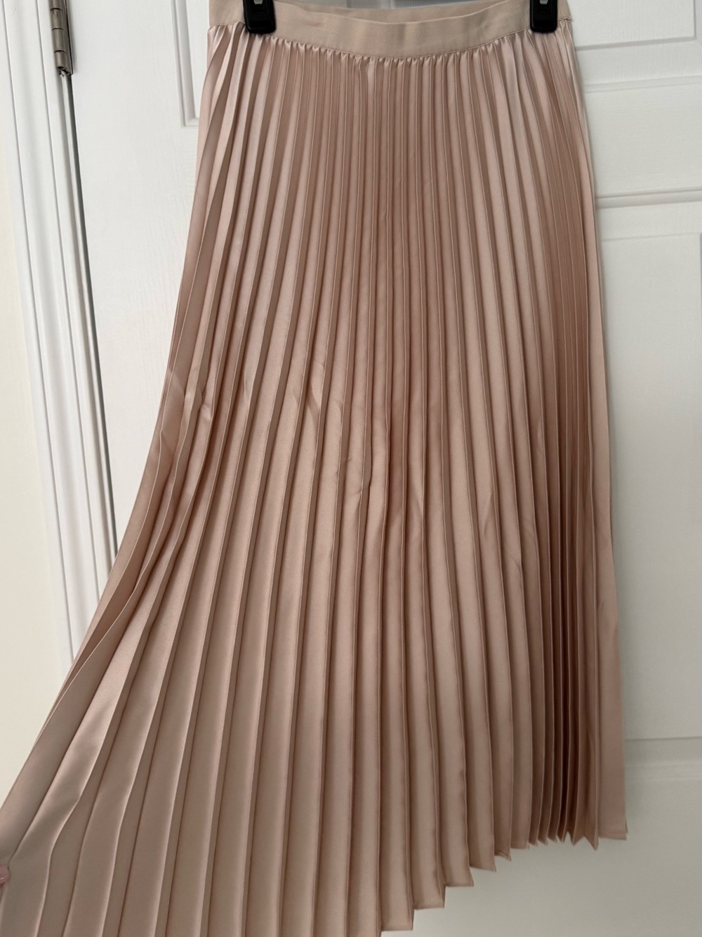 Rachel Zoe Pleated Satin Midi Skirt in Dusty Blush